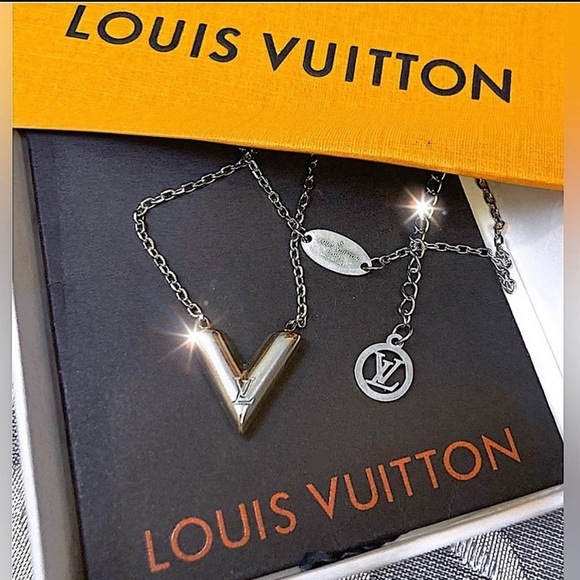 Authentic Louis Vuitton V-Shaped Silver Pendant Necklace * (FLOOR PRICE) * - Picture 1 of 13